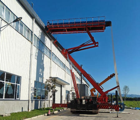 不同建筑場景如何選湖北遠大彩鋼高空壓瓦設(shè)備？需關(guān)注哪些參數(shù)？